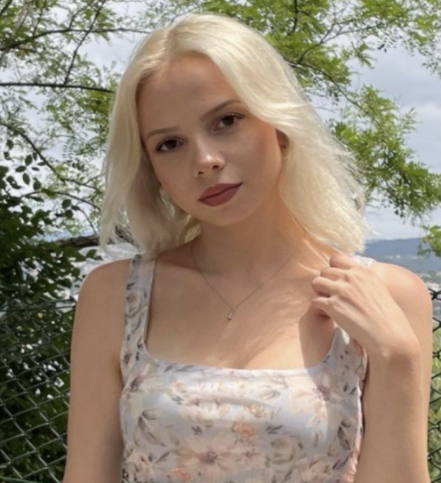 Hande - Influencer Manager